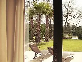 Hotel Le Chateau Des Cinq Cantons 2*