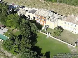 Hotel Le Chateau Des Cinq Cantons 2*